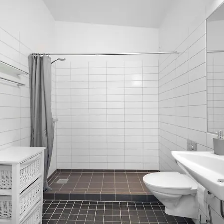 3 Bedroom Beautiful In Romo